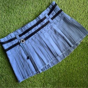 Hollister Co. mini skirt